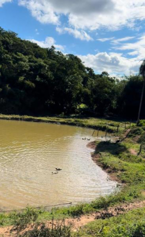 Pedacinho do céu Casa de sítio com lago para pesca